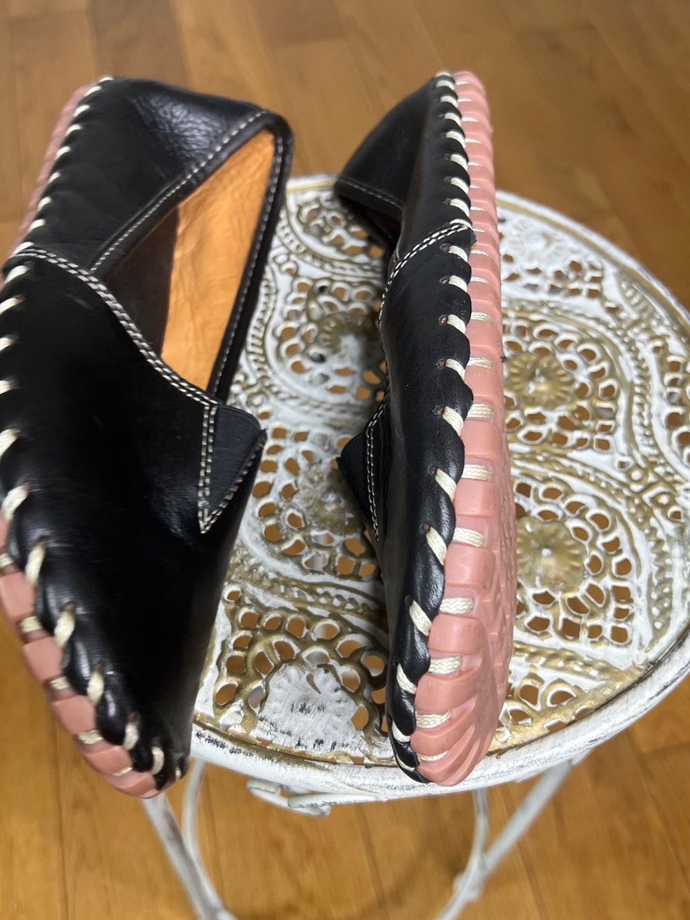 Spring Step Black Leather Slip-On Flats - Picture 4 of 7